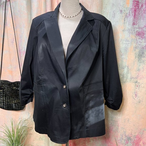 📌Avenue Timeless Black Cotton Blazer - Jacket with Smocked Sleeves - Picture 1 of 16